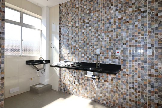 Cozinha de apartamento à venda com 3 quartos, 73m² em Floresta, Porto Alegre