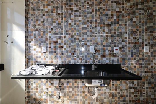 Cozinha e Área de Serviço de apartamento para alugar com 3 quartos, 73m² em Floresta, Porto Alegre