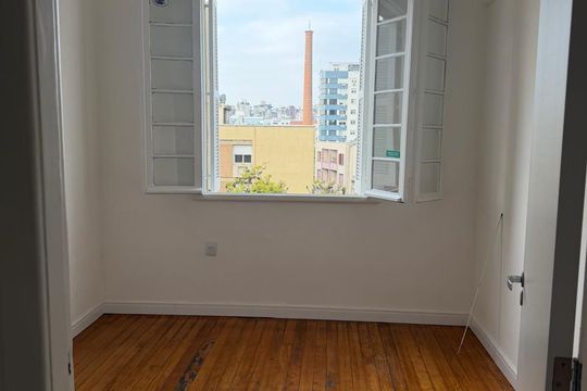 Quarto de apartamento à venda com 3 quartos, 73m² em Floresta, Porto Alegre