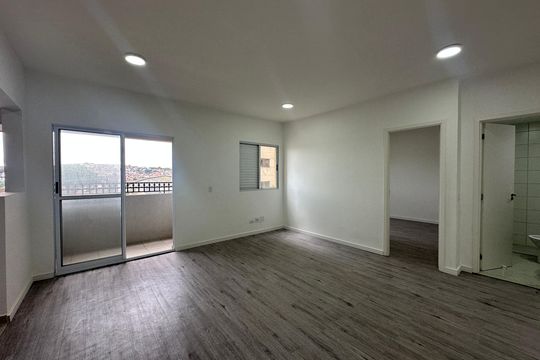 Apartamento para alugar com 1 quarto, 54m² em Jardim Maria Helena, Barueri