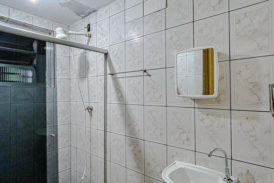 Banheiro de casa para alugar com 2 quartos, 75m² em Vila Matilde, São Paulo