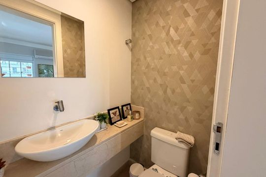 Banheiro de apartamento à venda com 3 quartos, 126m² em Planalto Paulista, São Paulo