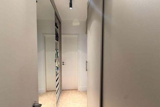 Corredor de apartamento à venda com 3 quartos, 126m² em Planalto Paulista, São Paulo