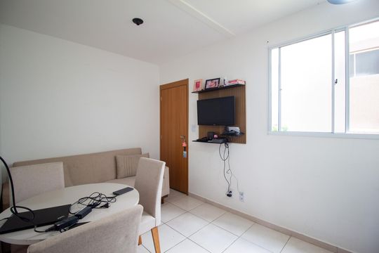Sala de apartamento para alugar com 2 quartos, 42m² em Wanel Ville, Sorocaba