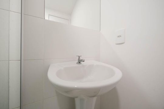 Banheiro de apartamento para alugar com 2 quartos, 36m² em Cidade Patriarca, São Paulo