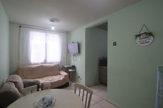 Apartamento à venda com 2 quartos, 48m² em Olaria, Canoas