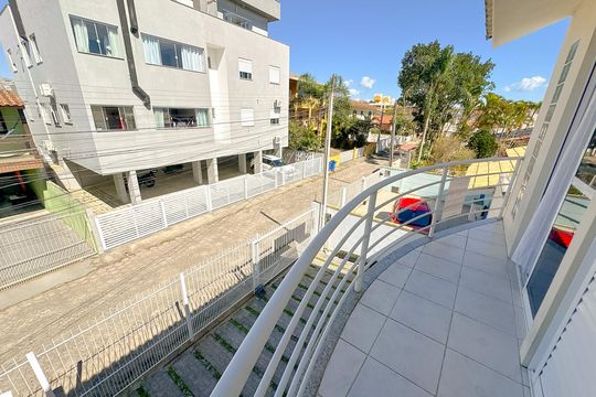 Varanda de casa para alugar com 2 quartos, 106m² em Cachoeira do Bom Jesus, Florianópolis
