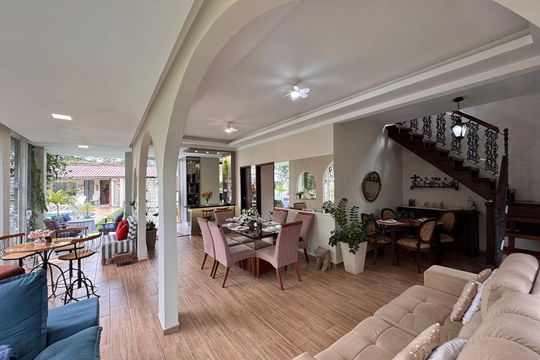 Apartamento à venda com 3 quartos, 326m² em Vargem Grande, Rio de Janeiro