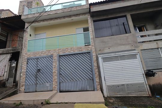 Garagem de casa para alugar com 3 quartos, 180m² em Parque Erasmo Assunção, Santo André