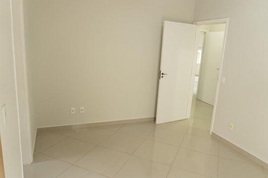 Quarto Suíte de casa de condomínio para alugar com 3 quartos, 330m² em Condominio Greenville, Paulínia