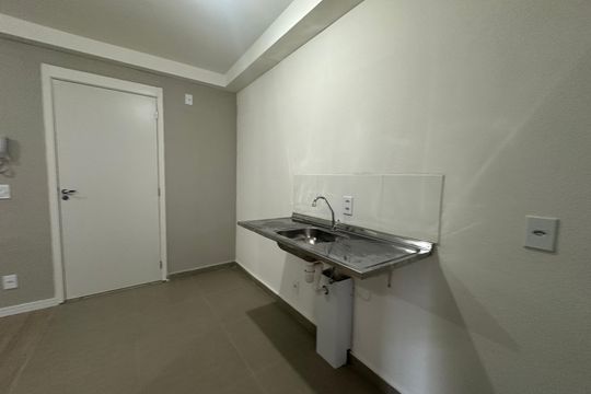 Cozinha de apartamento para alugar com 2 quartos, 59m² em Votupoca, Barueri