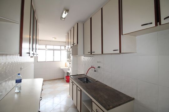 Cozinha de apartamento para alugar com 2 quartos, 77m² em Vila Amalia (zona Norte), São Paulo