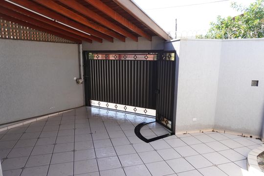 Garagem de casa para alugar com 2 quartos, 163m² em Parque Novo Mundo, Americana