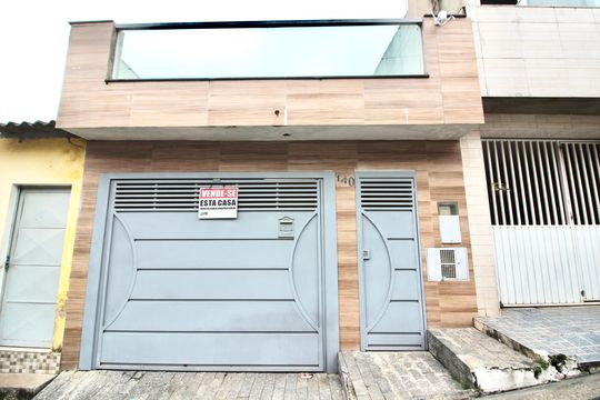 Casa para alugar com 3 quartos, 100m² em Conjunto Residencial Presidente Castello Branco, Ferraz de Vasconcelos