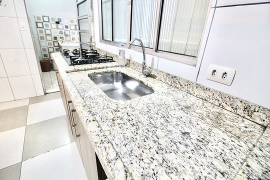 Casa para alugar com 3 quartos, 100m² em Conjunto Residencial Presidente Castello Branco, Ferraz de Vasconcelos