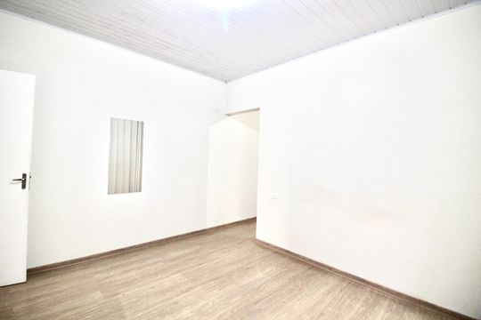 Casa para alugar com 3 quartos, 100m² em Conjunto Residencial Presidente Castello Branco, Ferraz de Vasconcelos