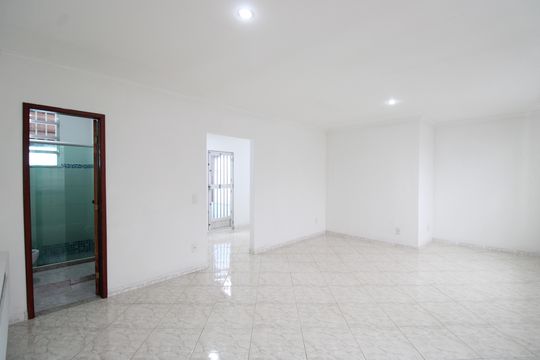 Suíte de kitnet/studio para alugar com 1 quarto, 62m² em Jacarepaguá, Rio de Janeiro