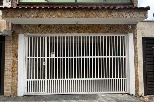Fachada de casa para alugar com 3 quartos, 270m² em Rudge Ramos, São Bernardo do Campo