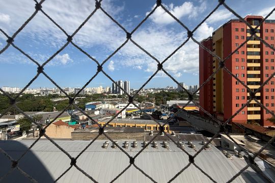 Vista quarto de apartamento para alugar com 2 quartos, 49m² em Piqueri, São Paulo