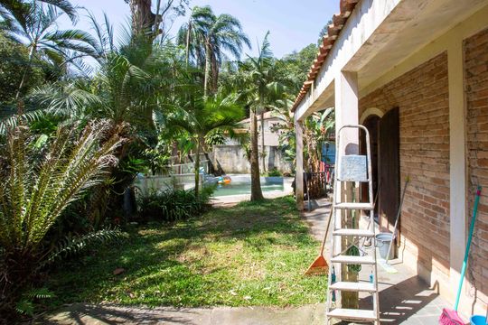 Quintal de casa para alugar com 3 quartos, 250m² em Sete Praias, Diadema