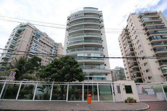 Fachada de apartamento para alugar com 2 quartos, 80m² em Barra Olímpica, Rio de Janeiro