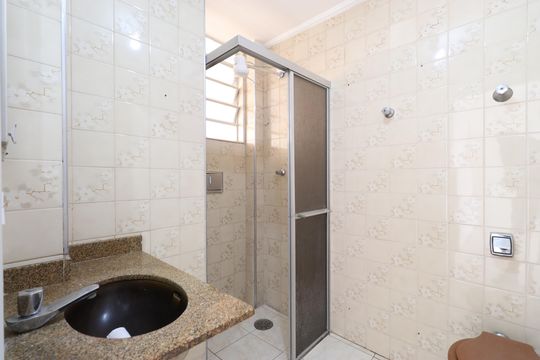 Banheiro  de apartamento para alugar com 1 quarto, 70m² em Perdizes, São Paulo