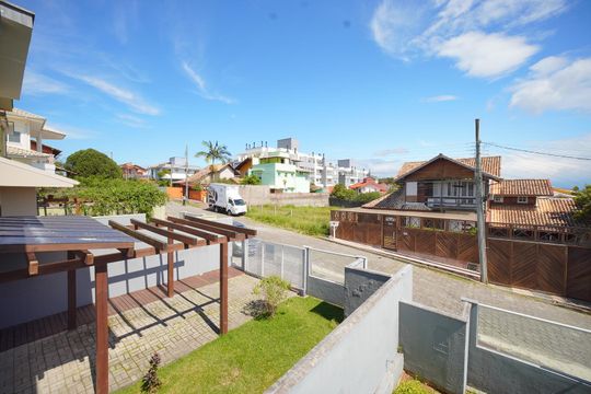 Vista da Varanda  de casa para alugar com 3 quartos, 135m² em Campeche Central, Florianópolis
