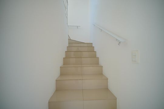 Escada de Acesso a Cobertura  de casa para alugar com 3 quartos, 135m² em Campeche Central, Florianópolis