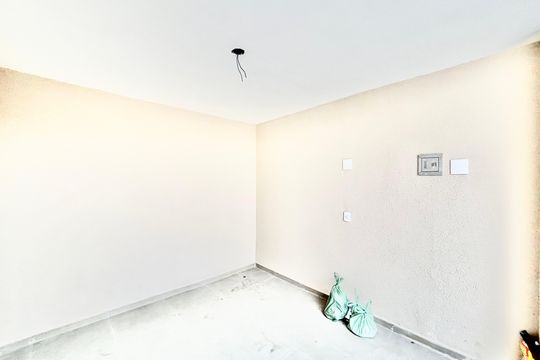 Garagem de casa à venda com 3 quartos, 135m² em Vila Sao Francisco (zona Leste), São Paulo