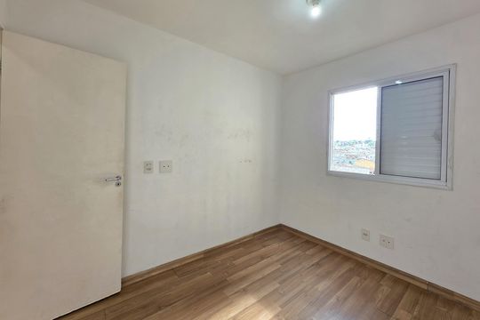 Quarto 2 de apartamento para alugar com 2 quartos, 48m² em Jardim Utinga, Santo André