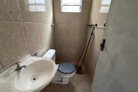 Banheiro de casa para alugar com 1 quarto, 107m² em Jardim Belval, Barueri