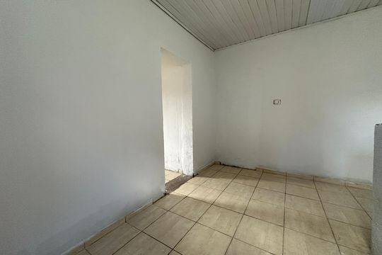 Sala/Cozinha de casa para alugar com 1 quarto, 107m² em Jardim Belval, Barueri