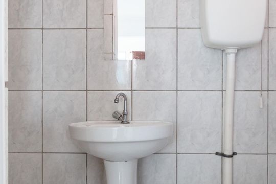 Banheiro de casa para alugar com 1 quarto, 42m² em Jardim Sao Domingos, Guarulhos