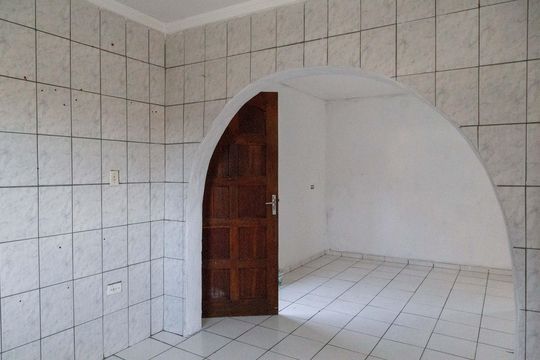 Cozinha de casa para alugar com 1 quarto, 42m² em Jardim Sao Domingos, Guarulhos