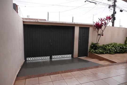 Casa para alugar com 4 quartos, 197m² em Jardim Nova Santa Paula, São Carlos