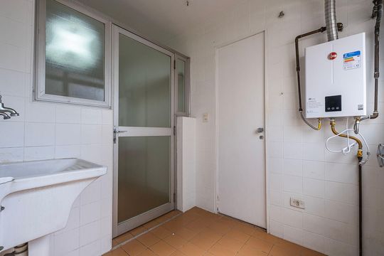 Área de Serviço de apartamento à venda com 2 quartos, 80m² em Jardim Paulista, São Paulo