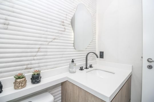 Banheiro da Suíte de apartamento à venda com 2 quartos, 91m² em Vila Anastácio, São Paulo