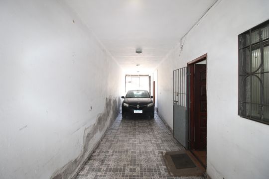 Garagem de casa à venda com 4 quartos, 329m² em Guaianases, São Paulo