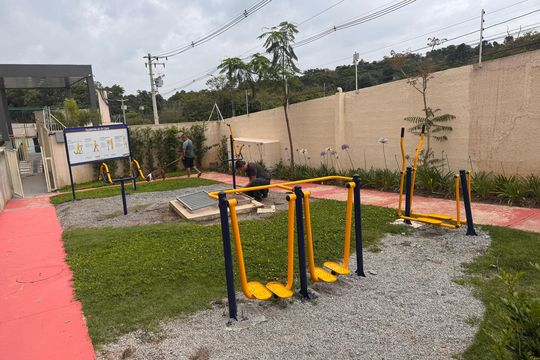 Área comum - Academia de apartamento para alugar com 2 quartos, 48m² em Granja Viana, Cotia