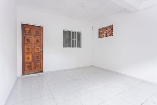 Garagem de casa para alugar com 2 quartos, 60m² em Grajaú, São Paulo