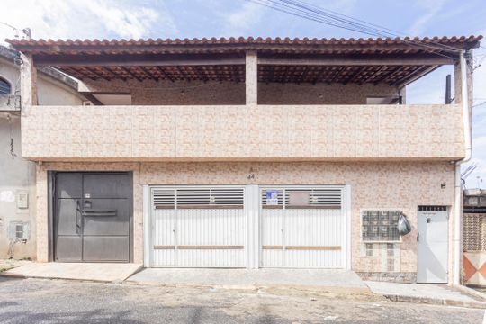 Fachada de casa para alugar com 2 quartos, 60m² em Grajaú, São Paulo