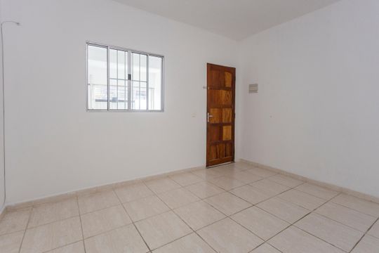 Sala de casa para alugar com 2 quartos, 60m² em Grajaú, São Paulo