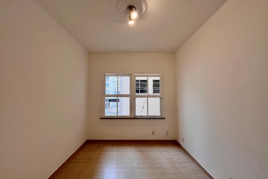 Apartamento para alugar com 3 quartos, 110m² em Copacabana, Rio de Janeiro