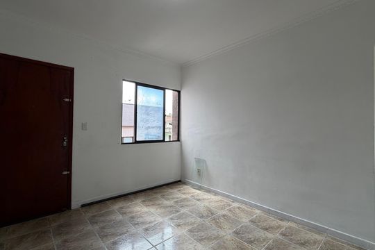Apartamento para alugar com 2 quartos, 57m² em Vila Merces, Carapicuíba