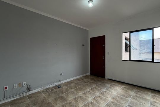 Apartamento para alugar com 2 quartos, 57m² em Vila Merces, Carapicuíba