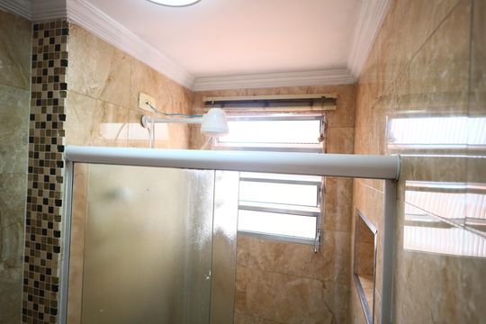 Banheiro da Suíte 1 de apartamento para alugar com 3 quartos, 72m² em Piratininga, Osasco