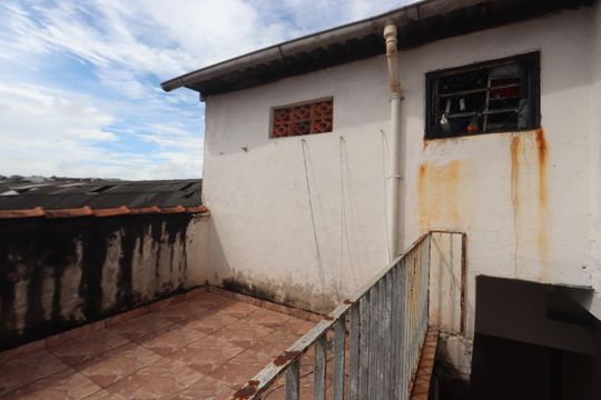 Solário de casa para alugar com 1 quarto, 70m² em Parque dos Bancarios, São Paulo