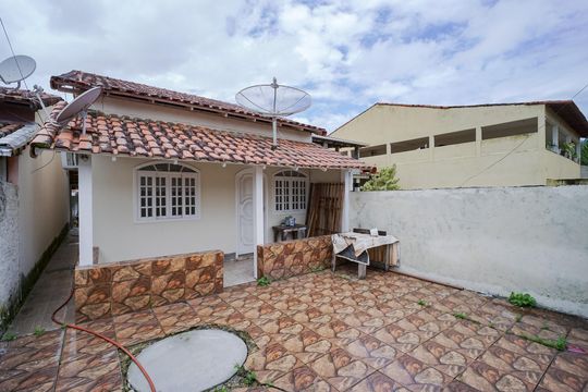 Garagem de casa para alugar com 2 quartos, 62m² em Mumbuca, Maricá
