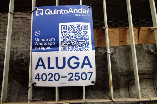 Placa de apartamento para alugar com 3 quartos, 70m² em Olaria, Rio de Janeiro