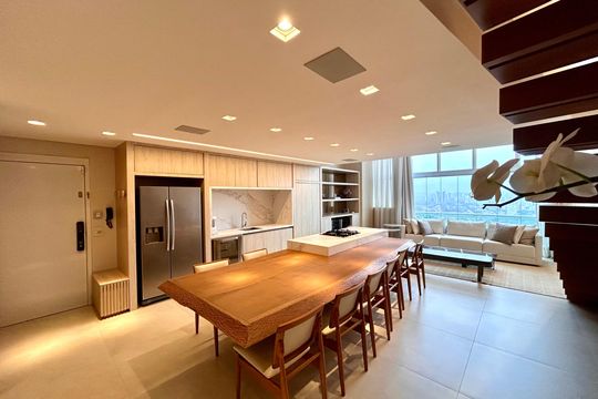 Cozinha  de apartamento para alugar com 2 quartos, 135m² em Cidade Monções, São Paulo